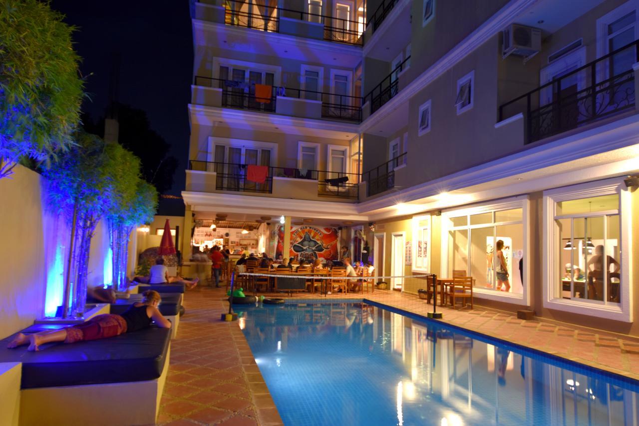 Mad Monkey Hostel Kampot (Adults Only) Ngoại thất bức ảnh